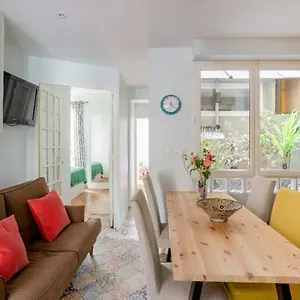 6 Montparnasse St Germain , Paris France