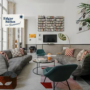 Edgar Louvre - Richelieu , Paris France
