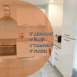 Apartment Renove 2023 Proche Aeroport 5min, Gare Sncf 2 Min, Tramway Au Pied De L'immeuble , Parking Possible, Renovated 2023 Near The Airport 5 Min, Train Station 2 Min, Tram Next To The Building 1 Min, Parking Possible, Nice