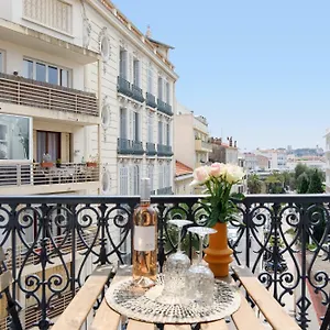 Apartment Comfortable W Balcony Center Tgv, Cannes